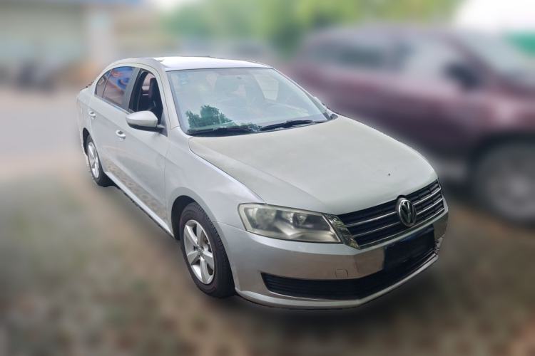 Used Volkswagen Lavida 2011 1.6L Manual Joy Version Front Right 45 Deg