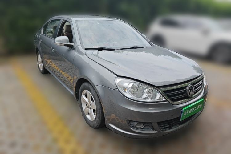 Used Volkswagen Lavida 2011 1.6L Manual Joy Version Front Right 45 Deg