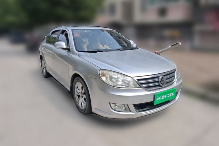 Used Volkswagen Lavida 2011 1.4 TSI Manual Prestige Edition Front Right 45 Deg