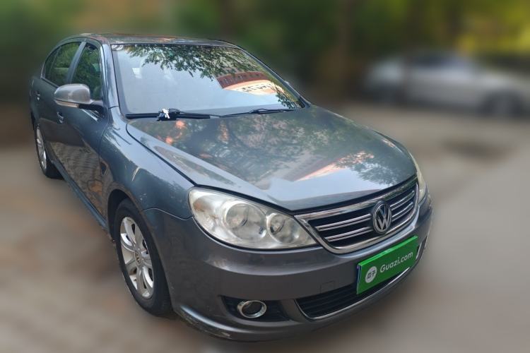 Used Volkswagen Lavida 2011 1.6L Automatic Premium Edition Front Right 45 Deg