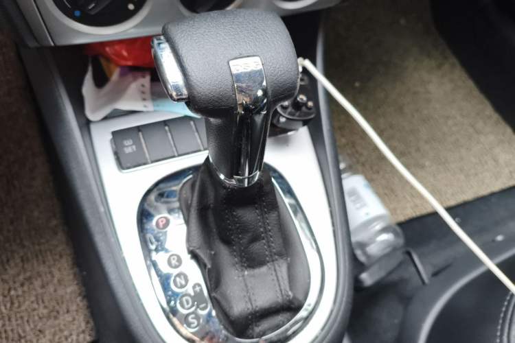 Used Volkswagen Lavida 2011 1.4 TSI DSG Prestige Edition Gear Lever