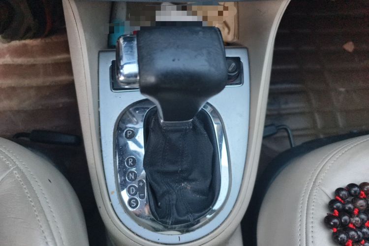 Used Volkswagen Lavida 2011 1.6L Automatic Pinxuan Edition Gear Lever
