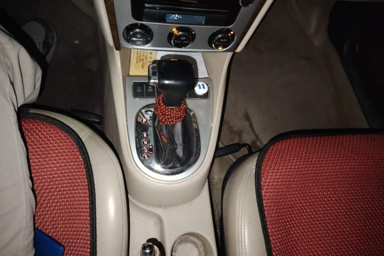 Used Volkswagen Lavida 2011 1.6L Automatic Pinxuan Edition Gear Lever