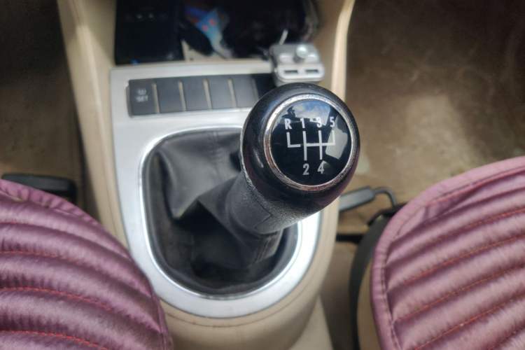 Used Volkswagen Lavida 2011 1.6L Manual Joy Version Gear Lever