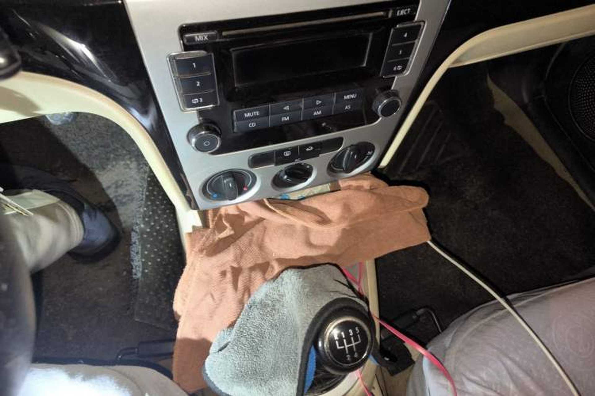 Used Volkswagen Lavida 2011 1.6L Manual Joy Version Gear Lever