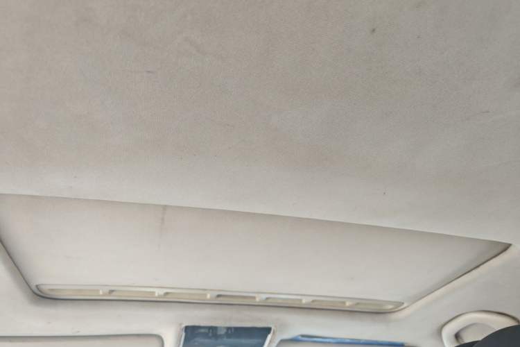 Used Volkswagen Lavida 2011 1.6L Manual - Premium Edition Headliner