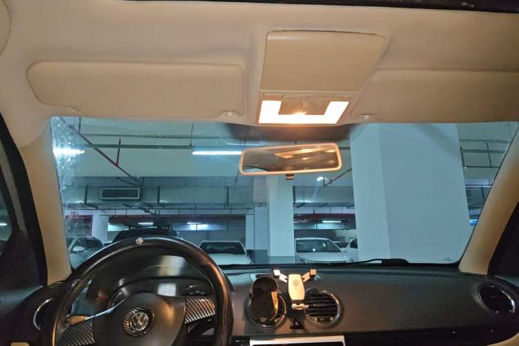Used Volkswagen Lavida 2011 1.6L Automatic Premium Edition Headliner