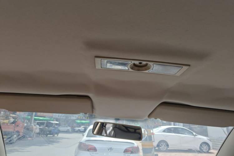 Used Volkswagen Lavida 2011 1.6L Manual Joy Version Headliner