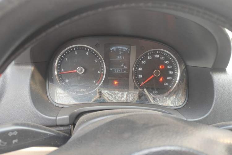 Used Volkswagen Lavida 2011 1.6L Manual - Premium Edition Instrument Cluster