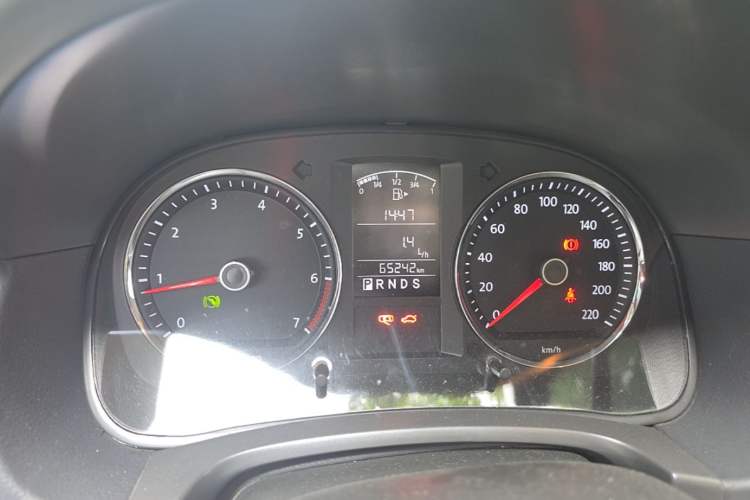 Used Volkswagen Lavida 2011 1.6L Automatic Premium Edition Instrument Cluster