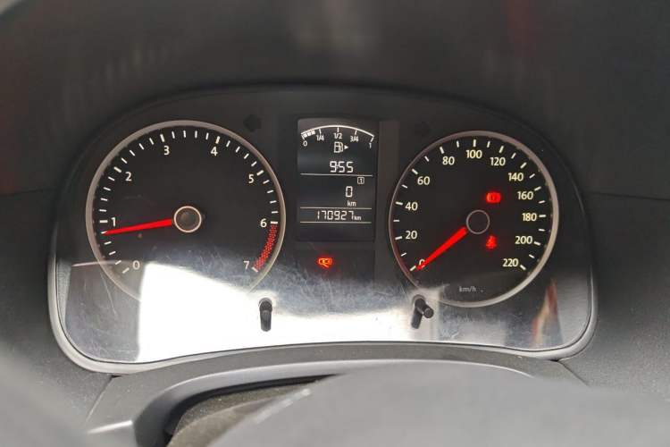 Used Volkswagen Lavida 2011 1.6L Manual Joy Version Instrument Cluster