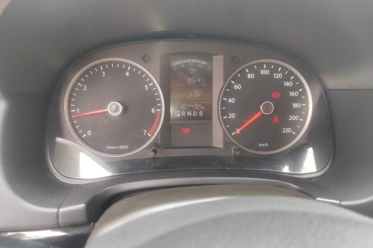 Used Volkswagen Lavida 2011 1.6L Automatic PinYou Edition Instrument Cluster