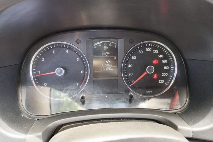 Used Volkswagen Lavida 2011 1.6L Manual - Premium Edition Instrument Cluster