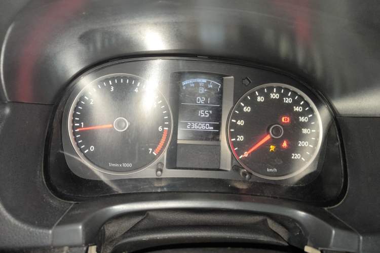 Used Volkswagen Lavida 2011 1.6L Manual Joy Version Instrument Cluster