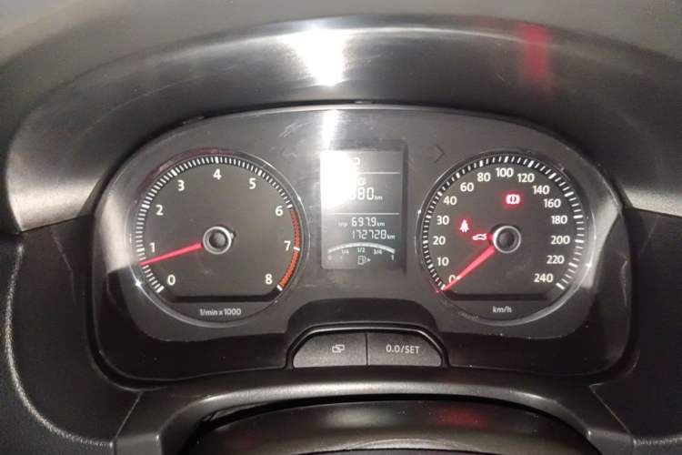 Used Volkswagen Lavida 2011 1.4 TSI Manual Prestige Edition Instrument Cluster