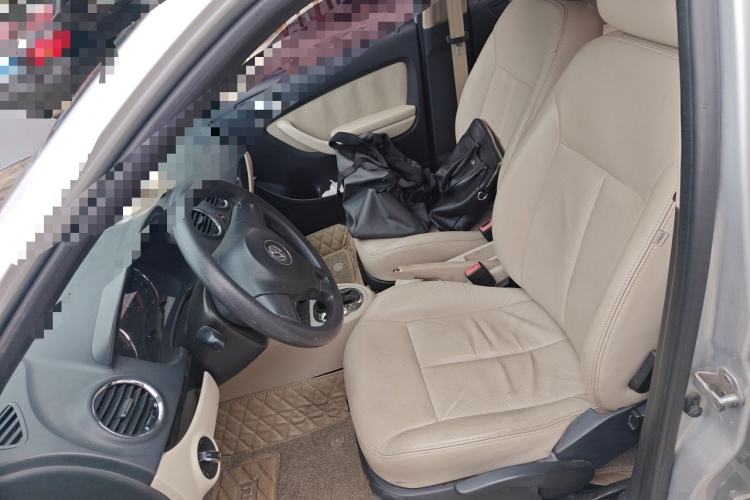 Used Volkswagen Lavida 2011 1.6L Automatic Premium Edition Left Front Seat
