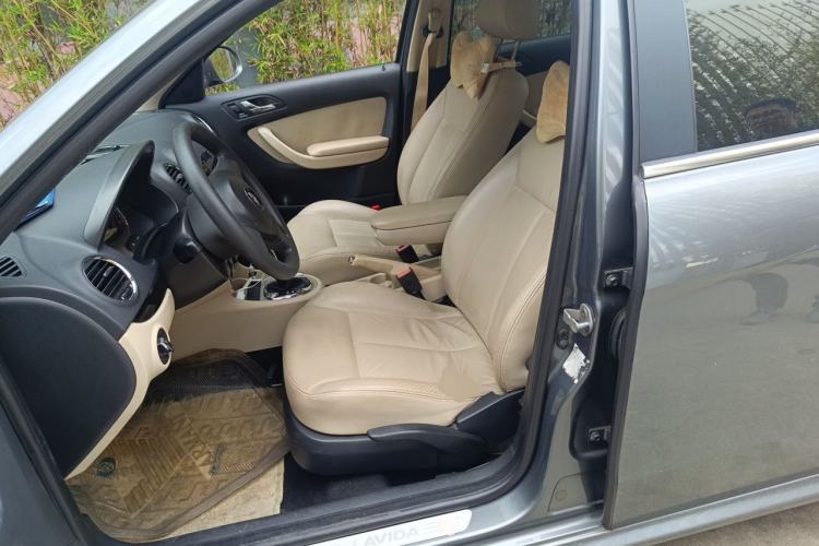 Used Volkswagen Lavida 2011 1.4 TSI DSG Prestige Edition Left Front Seat
