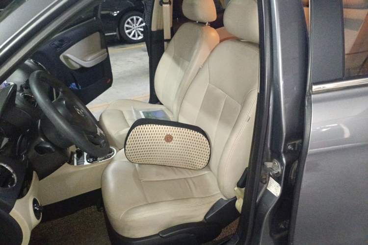Used Volkswagen Lavida 2011 1.6L Automatic Premium Edition Left Front Seat