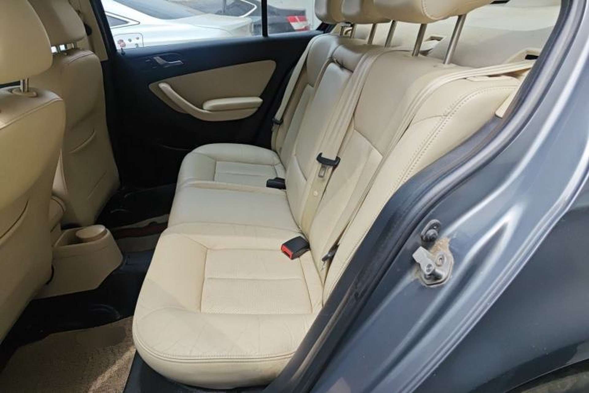 Used Volkswagen Lavida 2011 1.4 TSI DSG Prestige Edition Left Rear Seat