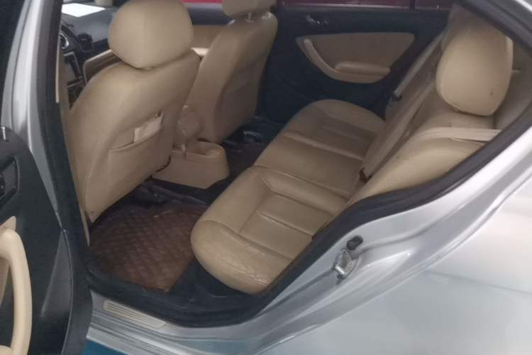 Used Volkswagen Lavida 2011 1.6L Automatic Premium Edition Left Rear Seat