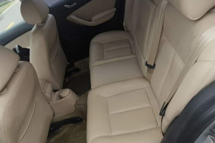 Used Volkswagen Lavida 2011 1.4 TSI DSG Prestige Edition Left Rear Seat