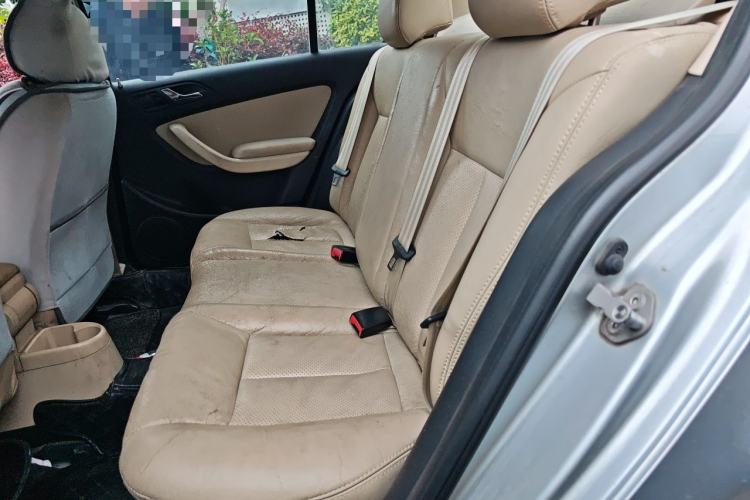 Used Volkswagen Lavida 2011 1.6L Automatic PinYou Edition Left Rear Seat