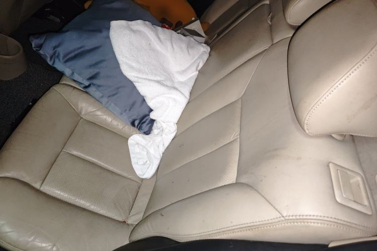 Used Volkswagen Lavida 2011 1.6L Automatic Premium Edition Left Rear Seat