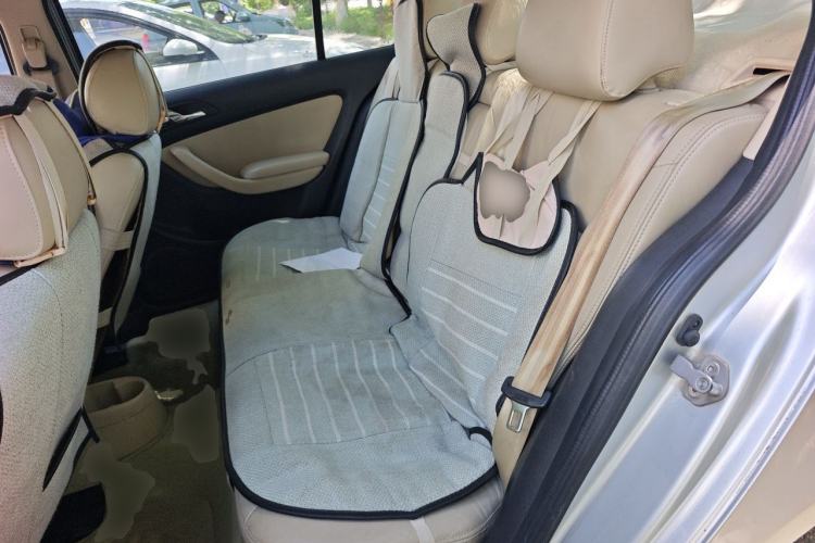 Used Volkswagen Lavida 2011 1.6L Manual - Premium Edition Left Rear Seat