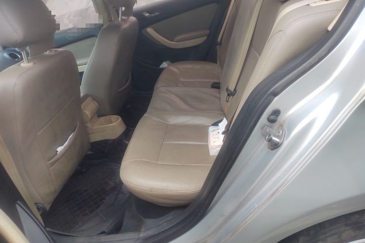 Used Volkswagen Lavida 2011 1.6L Automatic PinYou Edition Left Rear Seat