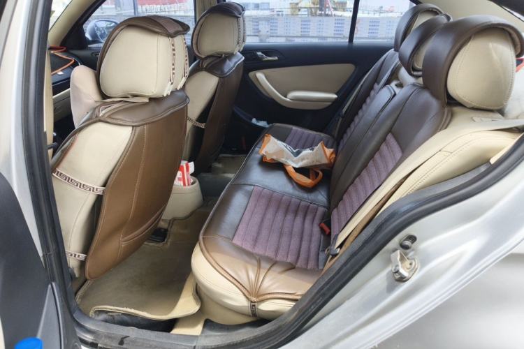 Used Volkswagen Lavida 2011 1.6L Manual - Premium Edition Left Rear Seat