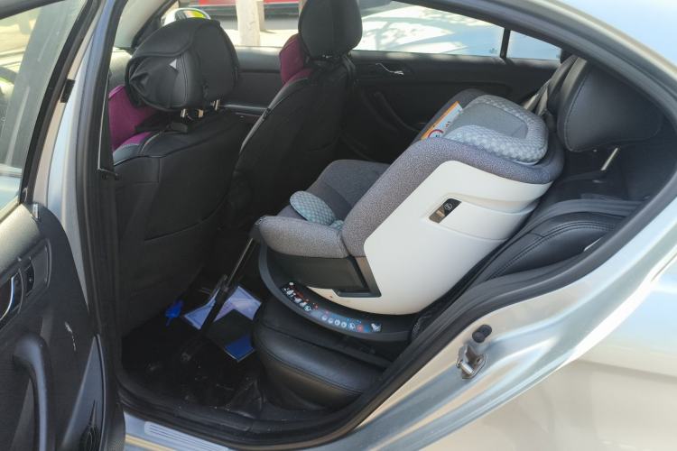 Used Volkswagen Lavida 2011 1.6L Automatic Premium Edition Left Rear Seat