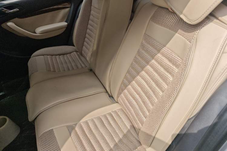 Used Volkswagen Lavida 2011 1.4 TSI Manual Prestige Edition Left Rear Seat