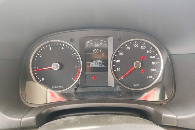 Used Volkswagen Lavida 2011 1.6L Manual Joy Version Odometer Close Up