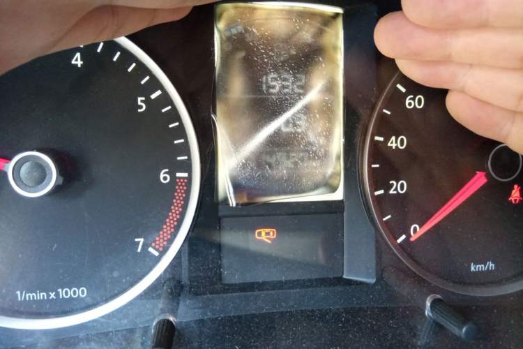 Used Volkswagen Lavida 2011 1.6L Manual Joy Version Odometer Close Up