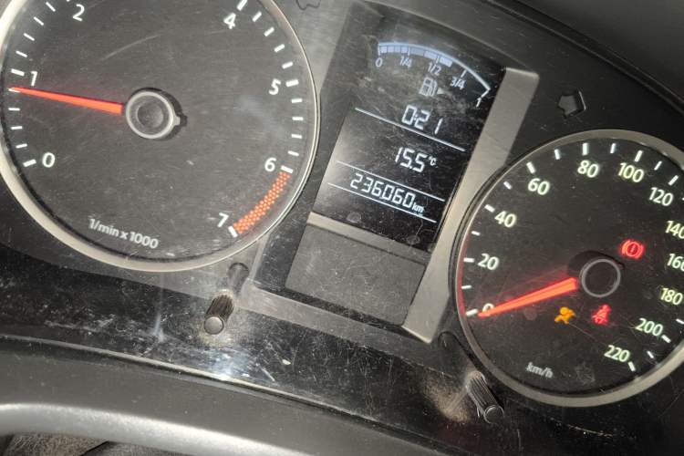 Used Volkswagen Lavida 2011 1.6L Manual Joy Version Odometer Close Up
