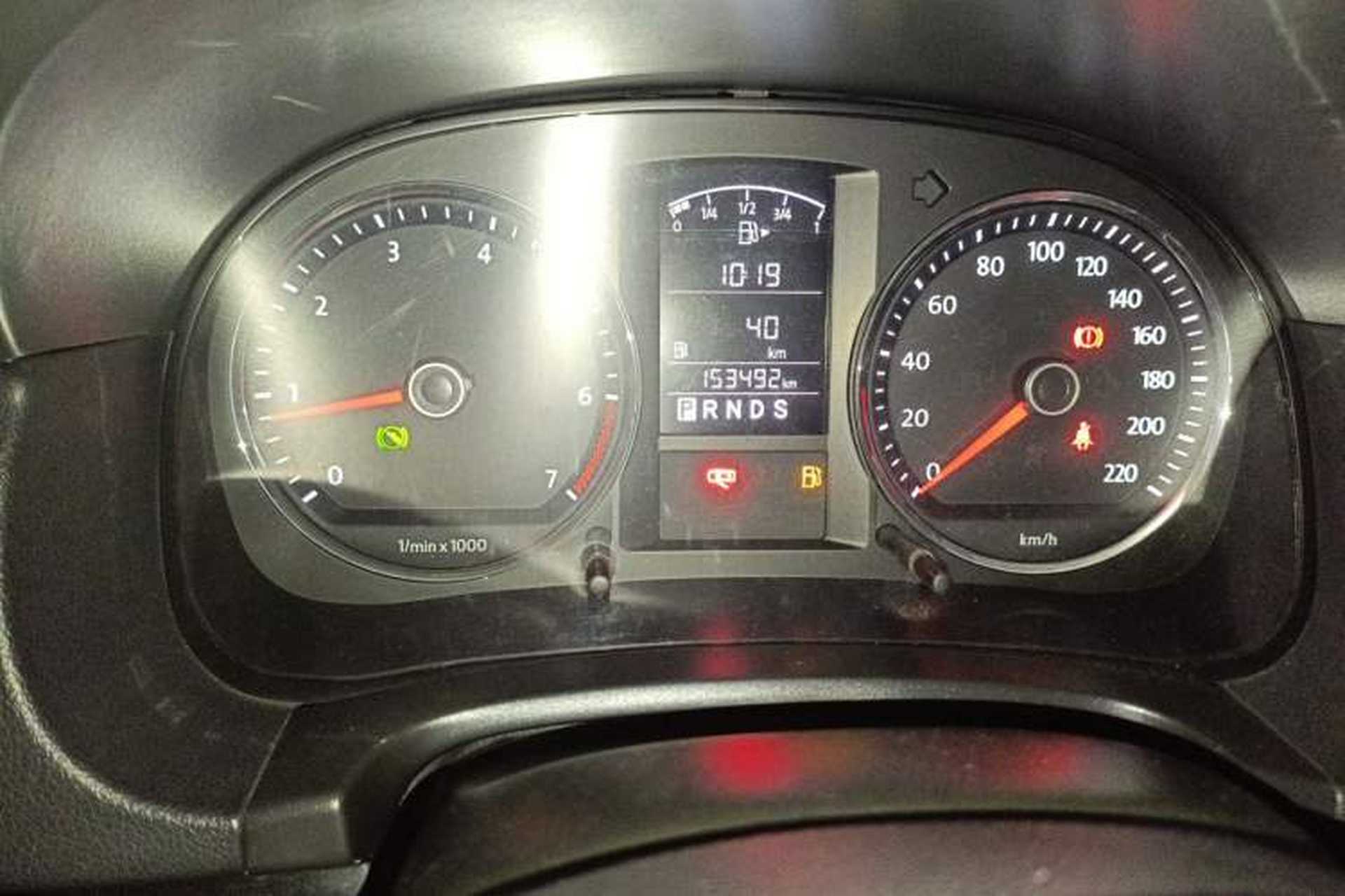 Used Volkswagen Lavida 2011 1.6L Automatic Premium Edition Odometer Close Up