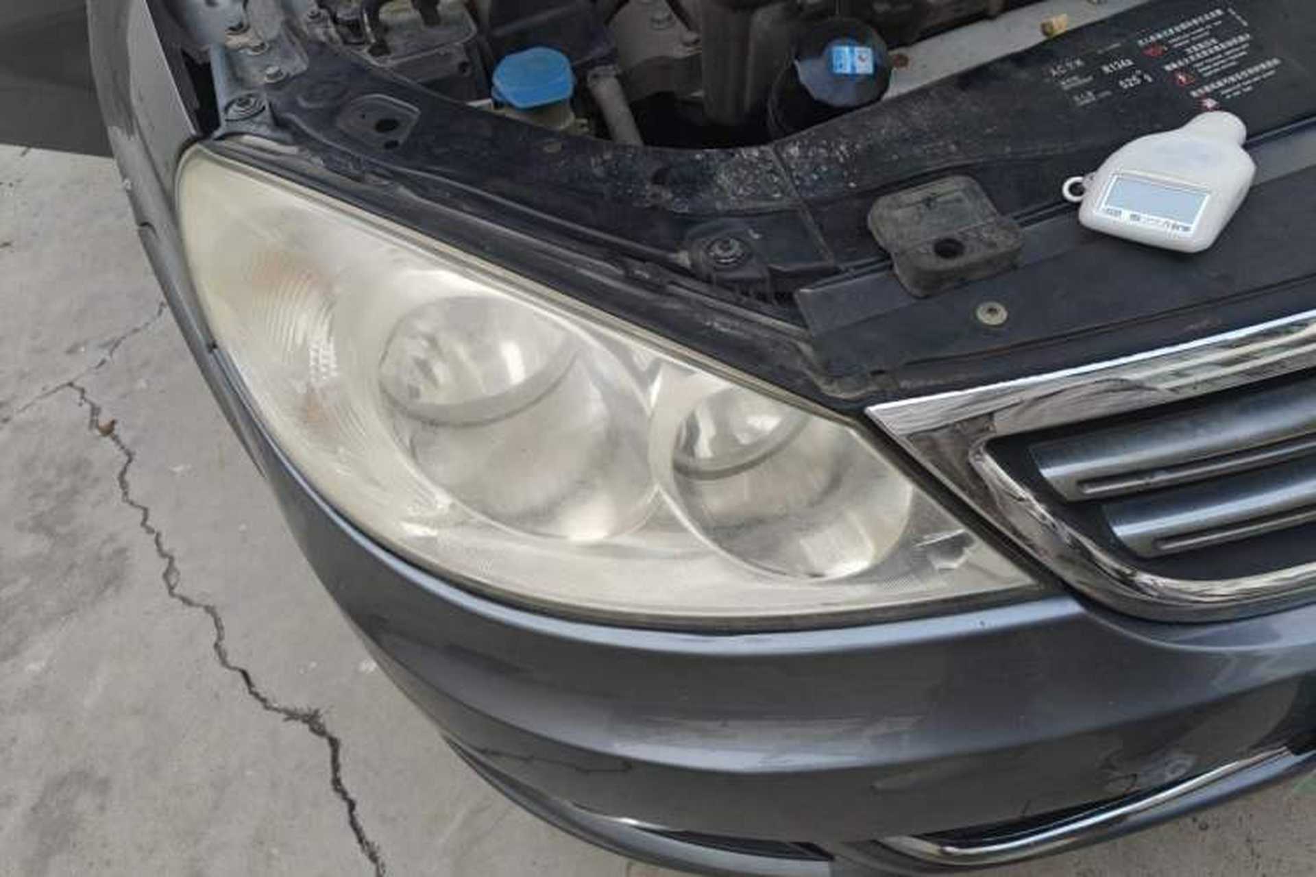 Used Volkswagen Lavida 2011 1.6L Manual - Premium Edition Right Front Headlight