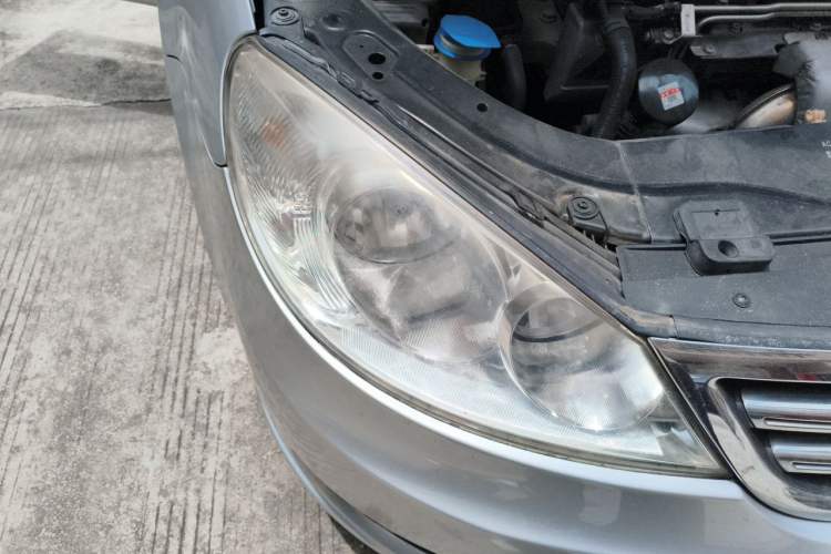 Used Volkswagen Lavida 2011 1.4 TSI DSG Prestige Edition Right Front Headlight
