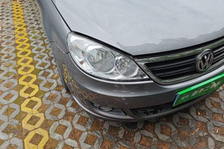 Used Volkswagen Lavida 2011 1.6L Manual Joy Version Right Front Headlight