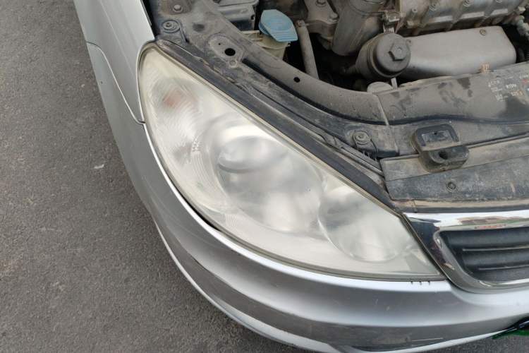 Used Volkswagen Lavida 2011 1.6L Automatic PinYou Edition Right Front Headlight