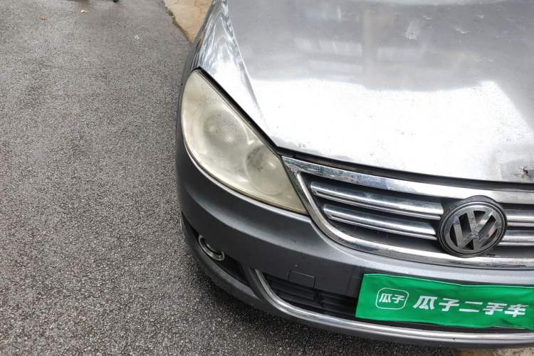Used Volkswagen Lavida 2011 1.4 TSI Manual Prestige Edition Right Front Headlight