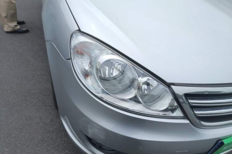 Used Volkswagen Lavida 2011 1.6L Manual Joy Version Right Front Headlight
