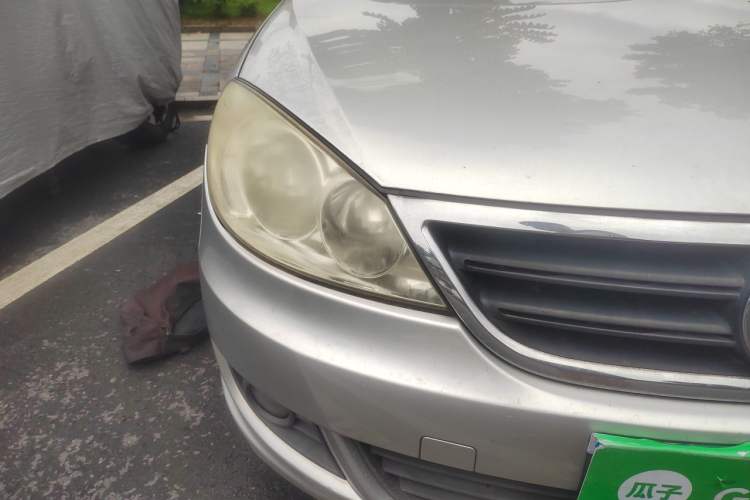 Used Volkswagen Lavida 2011 1.6L Automatic PinYou Edition Right Front Headlight
