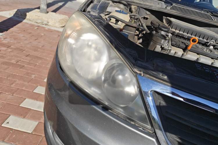 Used Volkswagen Lavida 2011 1.6L Automatic PinYou Edition Right Front Headlight
