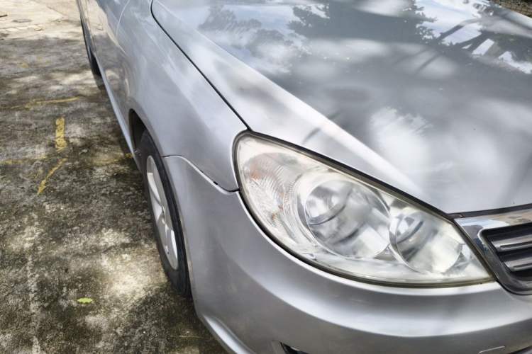 Used Volkswagen Lavida 2011 1.6L Manual - Premium Edition Right Front Headlight