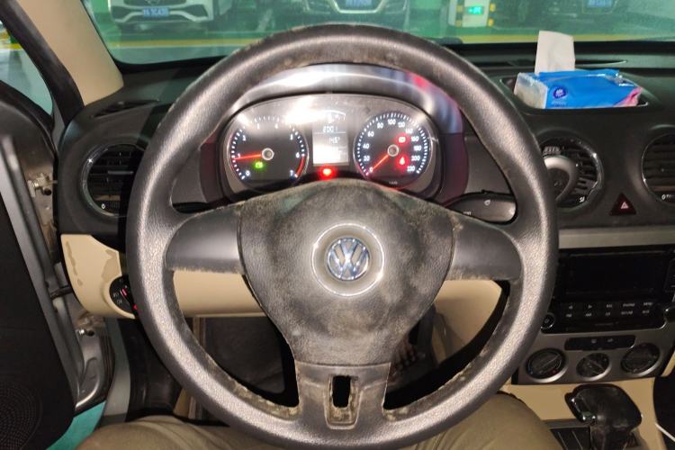 Used Volkswagen Lavida 2011 1.6L Automatic Premium Edition Steering Wheel