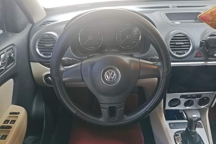 Used Volkswagen Lavida 2011 1.4 TSI DSG Prestige Edition Steering Wheel
