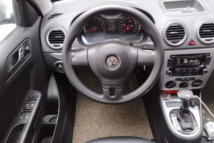 Used Volkswagen Lavida 2011 1.4 TSI DSG Prestige Edition Steering Wheel