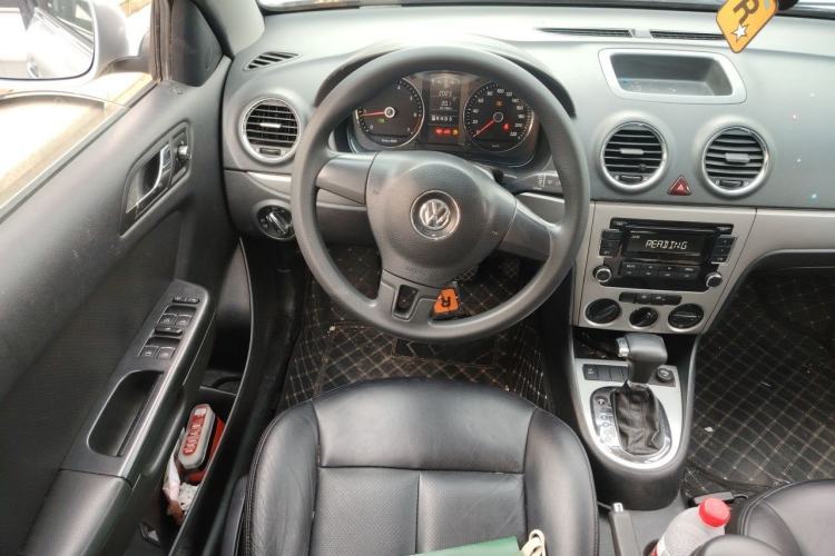 Used Volkswagen Lavida 2011 1.6L Automatic Premium Edition Steering Wheel