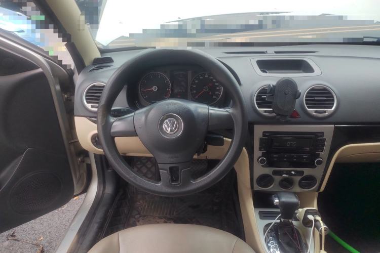 Used Volkswagen Lavida 2011 1.6L Automatic PinYou Edition Steering Wheel